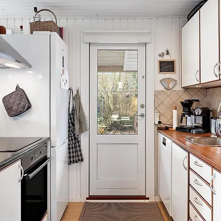 3 Bedroom Cozy In Vaeggerlose *